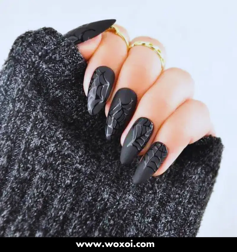 Black Halloween Nails