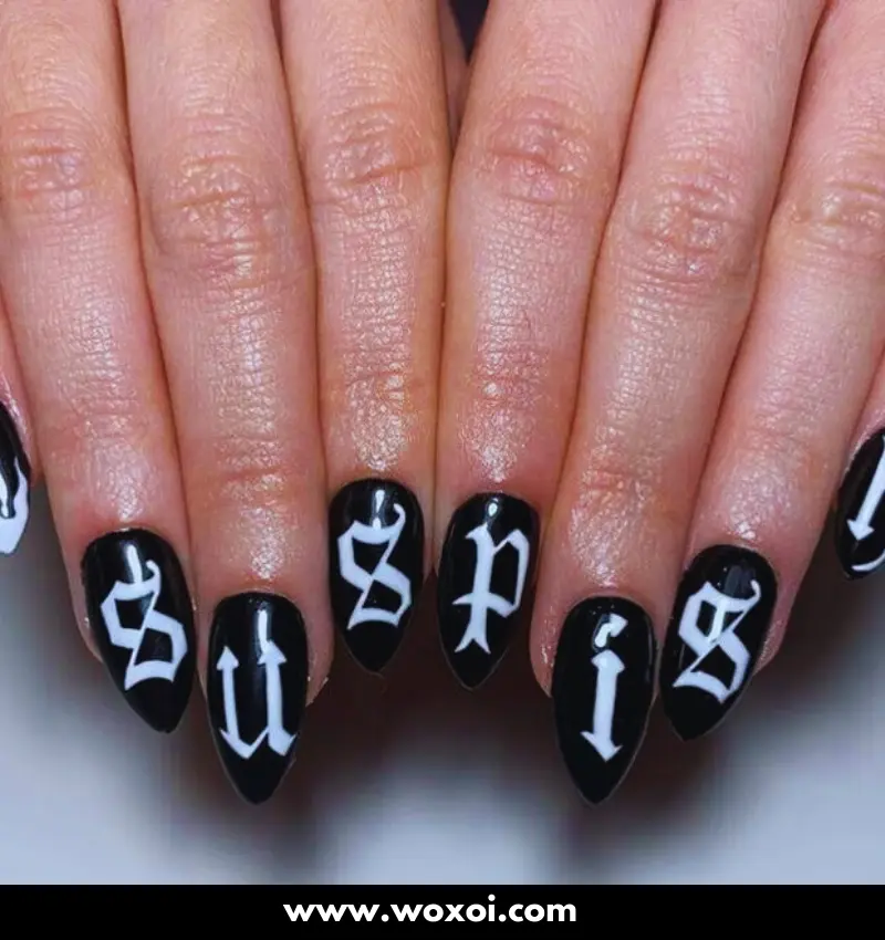 Black Halloween Nails