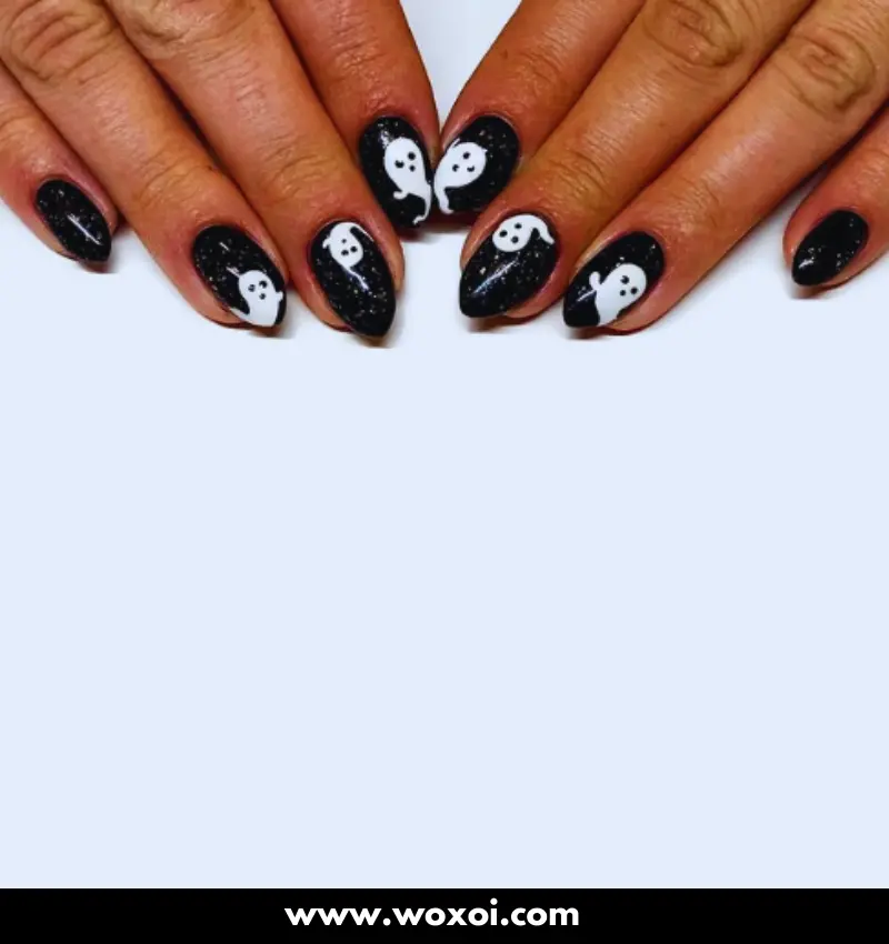 Black Halloween Nails