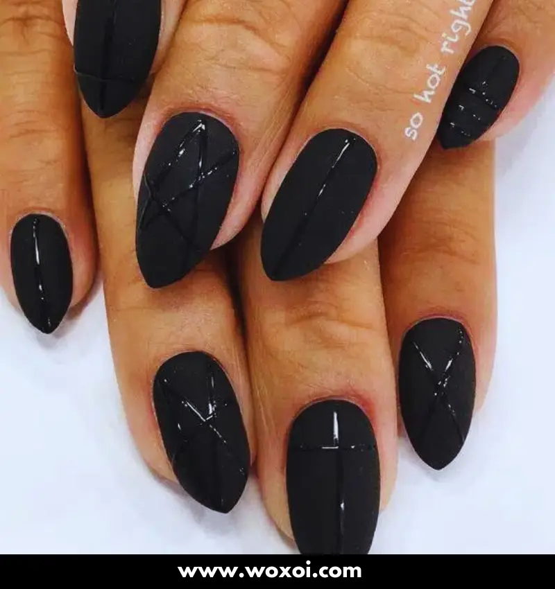 Black Halloween Nails